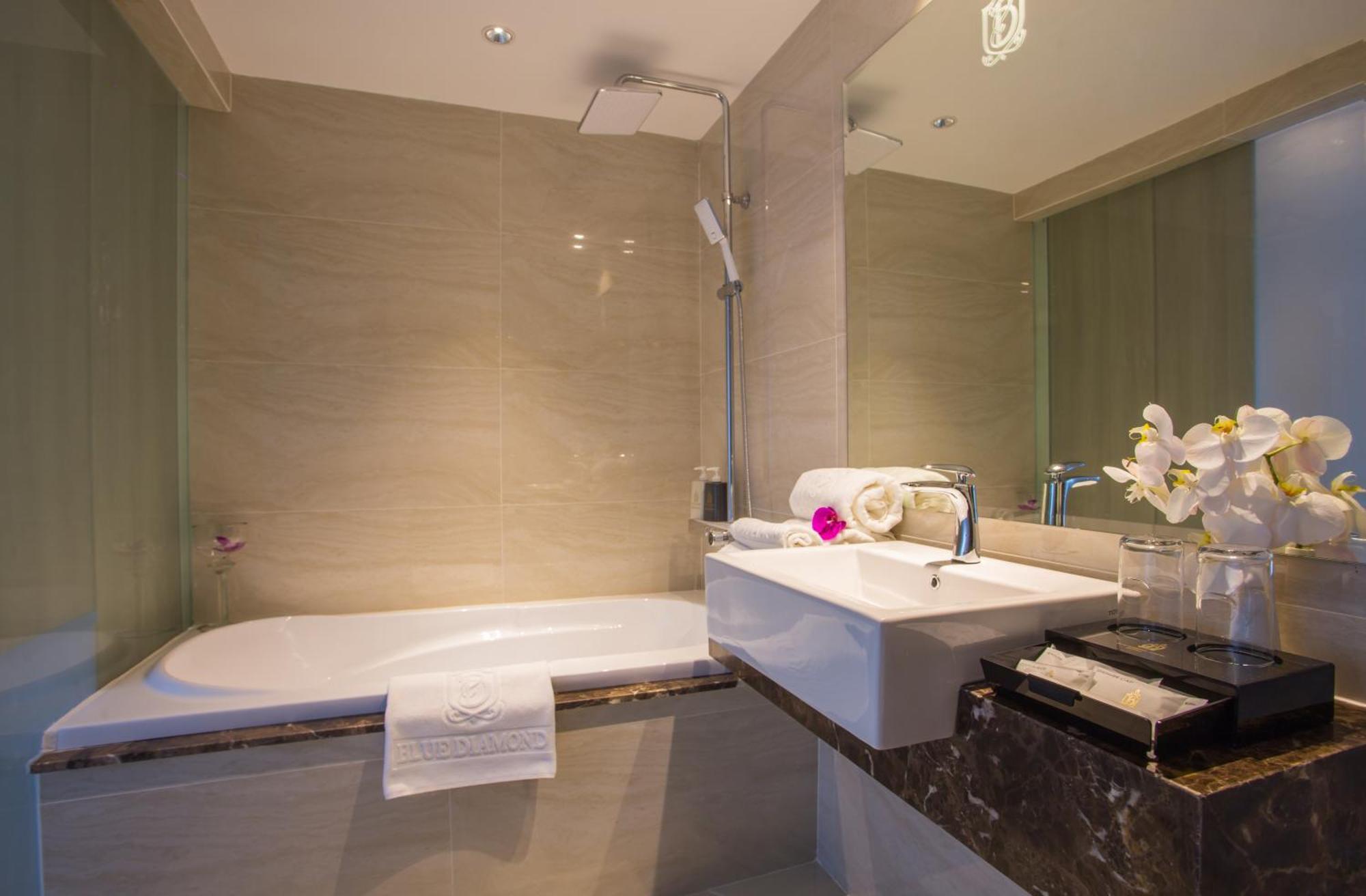 Nicecy Suite Hotel & Spa Bandar Ho Chi Minh Luaran gambar